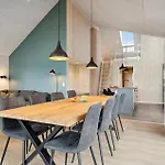 3 Bedroom Lovely In Holiday home *