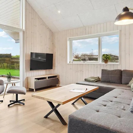 3 Bedroom Lovely In Bogense