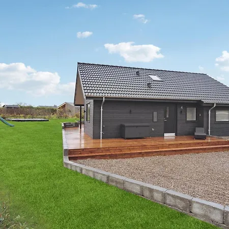 3 Bedroom Lovely In * بوجنسي