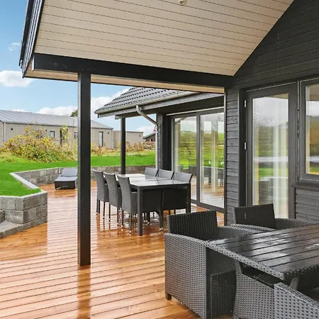 3 Bedroom Lovely In بوجنسي