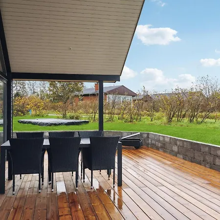 3 Bedroom Lovely In Bogense