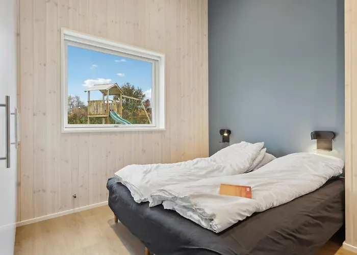 3 Bedroom Lovely In بوجنسي