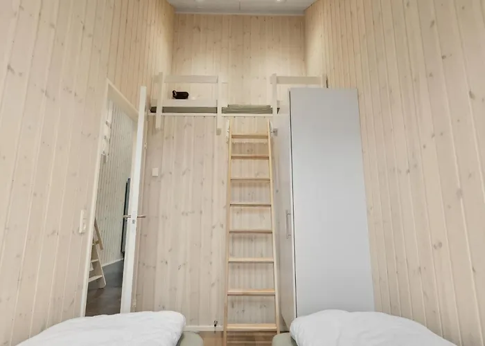 بيت للعطل 3 Bedroom Lovely In *