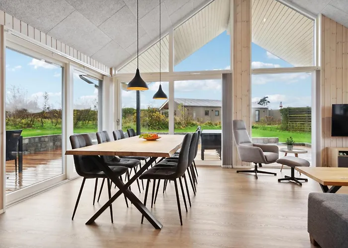 3 Bedroom Lovely In * بوجنسي