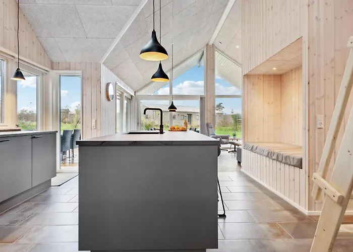 3 Bedroom Lovely In بوجنسي