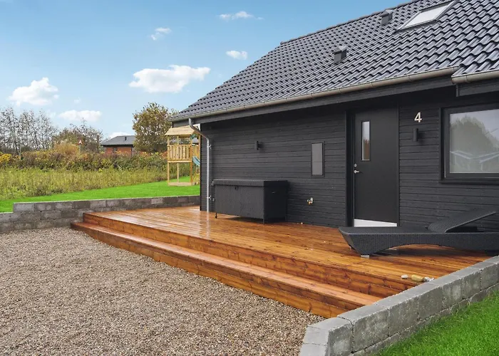 بيت للعطل 3 Bedroom Lovely In بوجنسي